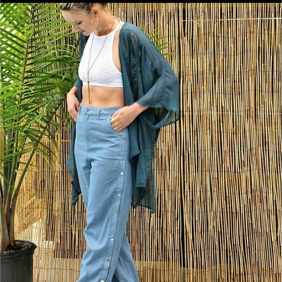 Anemone high neck lace bralette in white small - Picture 3 of 8